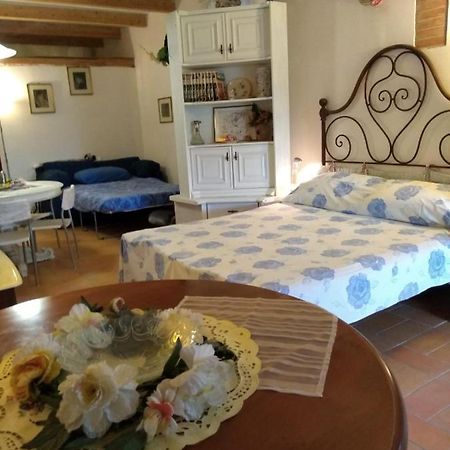 Villa Abruzzocasacampagna Collecorvino - Monolocale Con Mini-Cucina, Giardino E Parcheggio Exterior foto