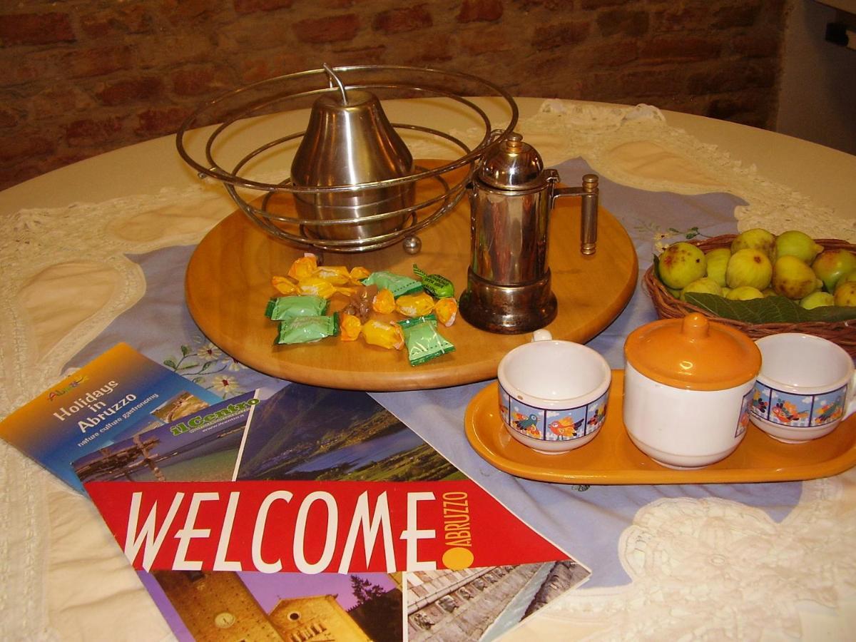 Villa Abruzzocasacampagna Collecorvino - Monolocale Con Mini-Cucina, Giardino E Parcheggio Exterior foto